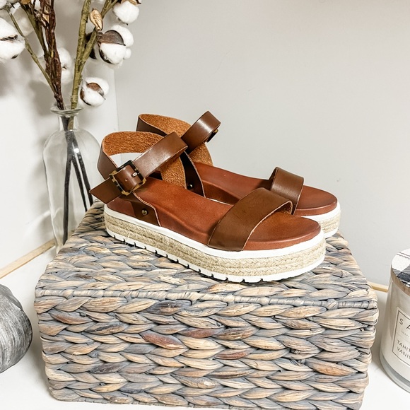 Mia Kiera Brown Vegan Leather Strappy Espadrille Platform Sandal Size 8.5 - Picture 4 of 10